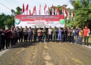 Danrem 011/ LW Kibarkan Merah Putih Sepanjang 17 Km Di Gunung Salak