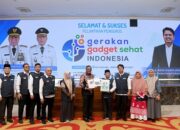 Terlalu Lama Gunakan Gadget Berdampak Pada Kesehatan Anak