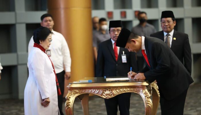 Megawati Lantik Amarulla Octavian Jadi Wakil Kepala BRIN