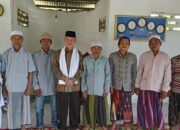 Dr.HM Nurdin Amin Khatib Jumat Di Masjid Al Huda Talun Kenas