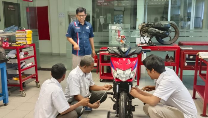Honda Gelar Pelatihan Guru SMK Modul Dasar