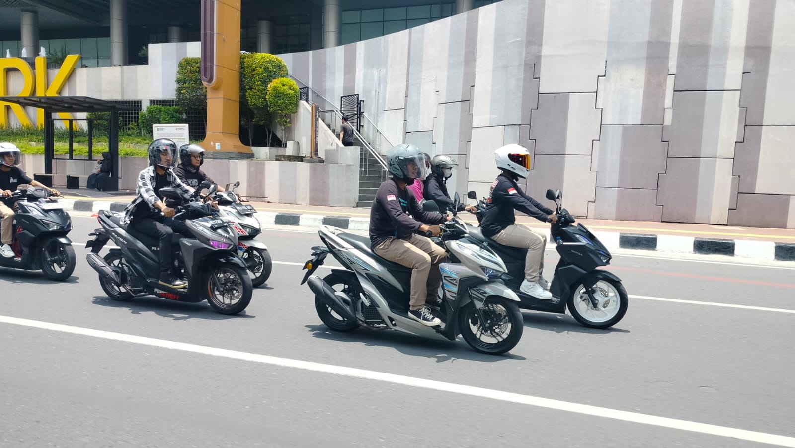 Honda Vario City Flashtrip Ajak Komunitas Cinta Negeri