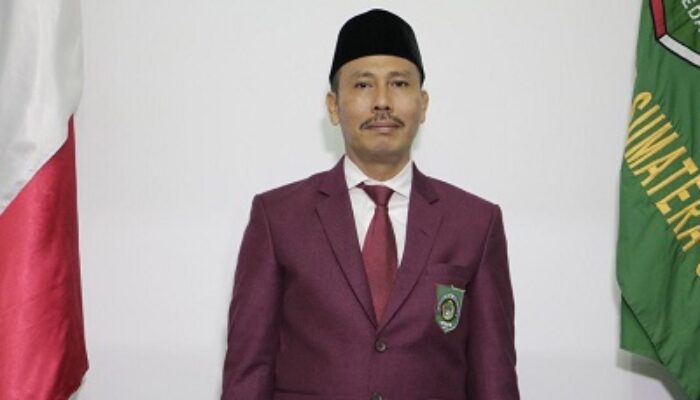 Dr. H. Danialsyah Dekan FH UISU