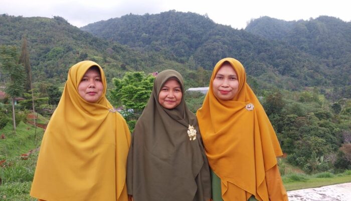 Tiga Guru Darul Mursyid Masuk Top 15 PenulisTerbaik Lomba Literasi Inkubator BI 2023