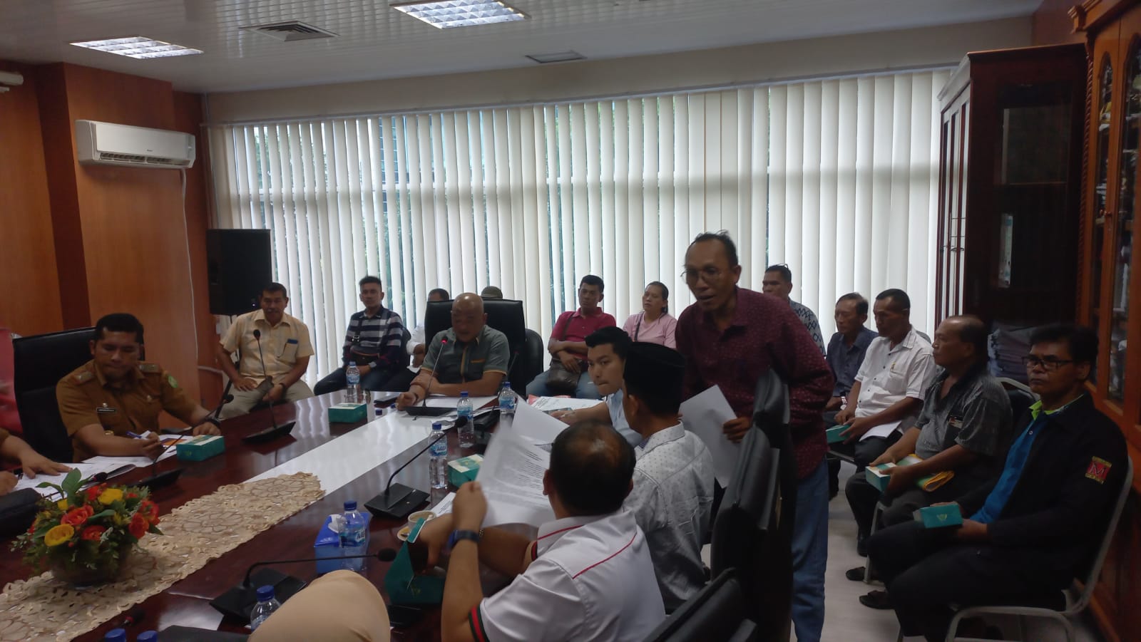 Tapal Batas Tak Jelas, Warga Tegal Sari Mengadu Ke DPRD Kota Medan