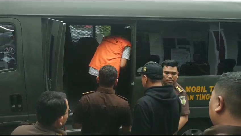 Tim Kejatisu Dan Kejati Samosir Amankan Terpidana Santo Edi Simatupang