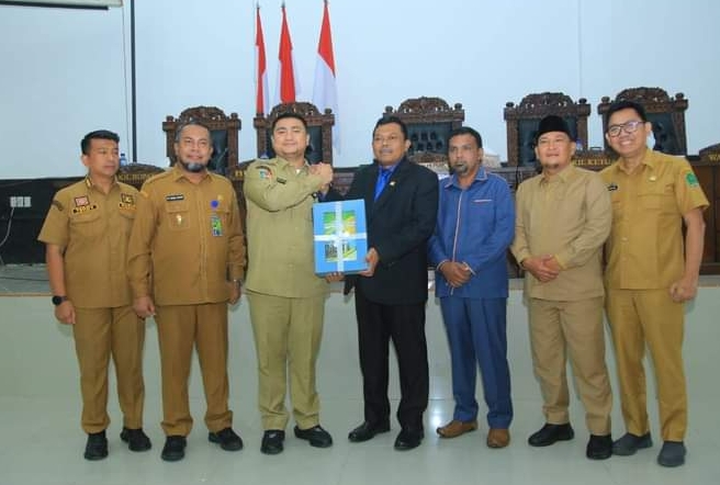 Bupati Sampaikan Enam Ranperda Ke DPRD Labura