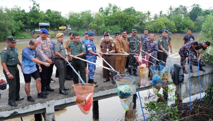 TNI-AL Lhokseumawe Kampanye Lingkungan Bersih