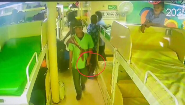 Terekam CCTV, Portir Curi Hp Milik Penumpang KM Kelud