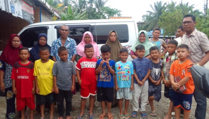Yayasan Madina Murni Gelar Sunatan Massal Di Rantobaek