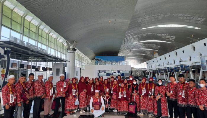 Pasca Haji, Travel Istiqomah Berangkatkan 140 Jemaah Umrah