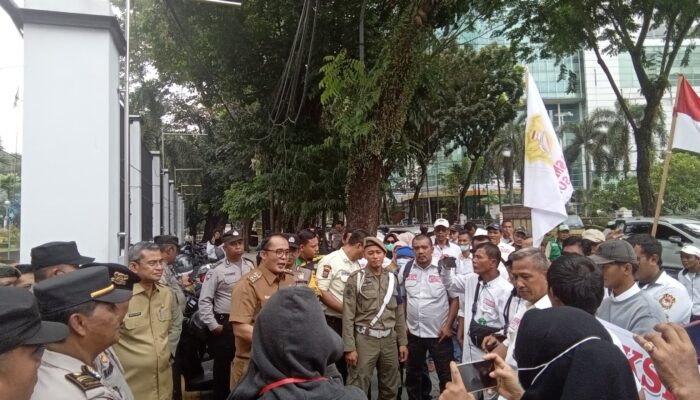 Bongkar Perumahan Yuu At Contempo