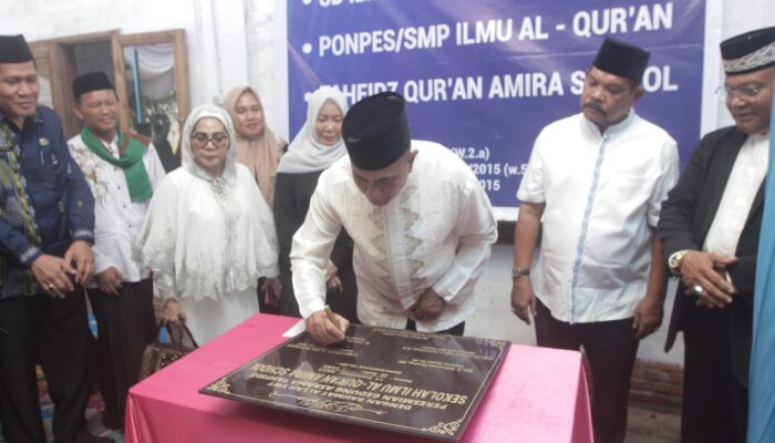 Rahudman Terharu Saat Resmikan Gedung Tahfidz Sekolah Ilmu Al-Qur’an Amira School