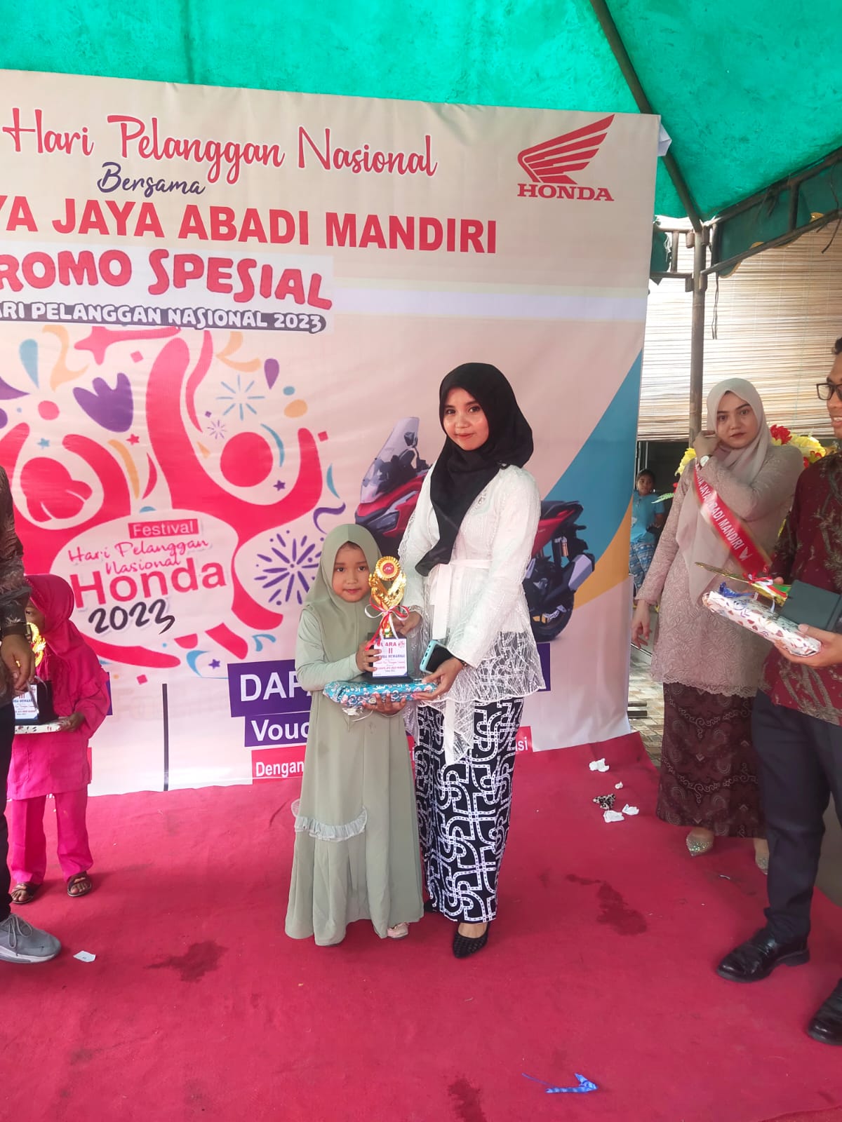 TK Jasa Bunda Langsa Ikuti Lomba Fashion Dan Mewarnai Harpelnas