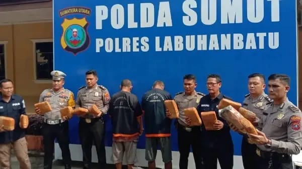 Polres L. Batu Gagalkan Pengiriman 12 Kg Ganja