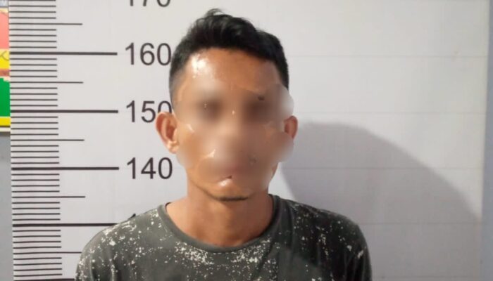 Pemuda Lhokseumawe Buang Sabu Saat Kepergok Polisi