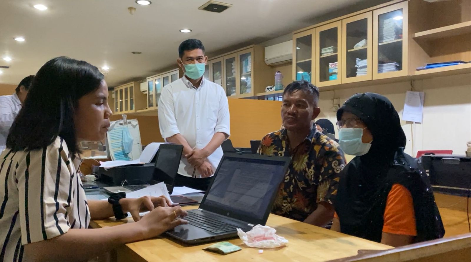 Jual Sabu Anak, Seorang Ibu Diciduk Polisi
