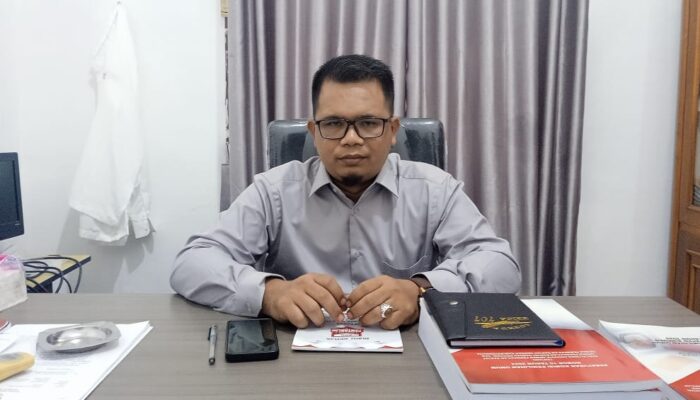 DPR Mencalonkan Diri Dengan Partai Lain Wajib Mundur