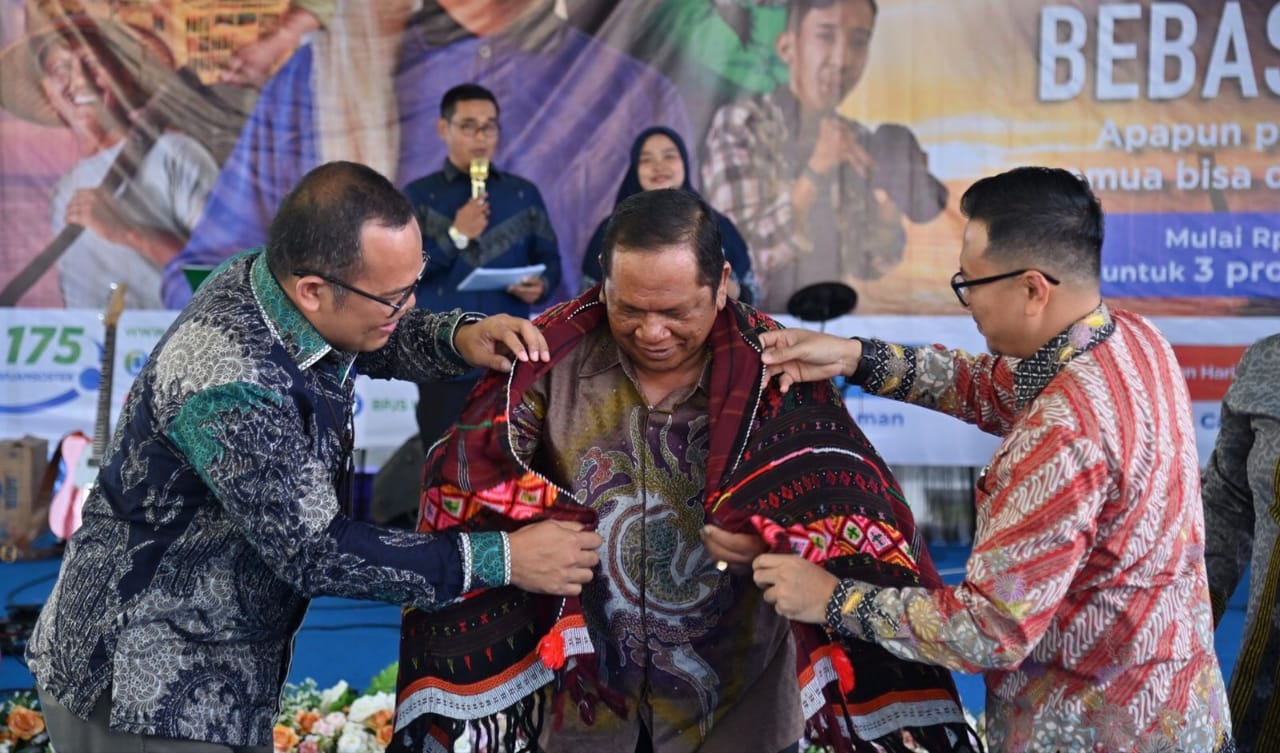 6 Kdh Dapat Penghargaan Dari BPJamsostek P. Sidimpuan