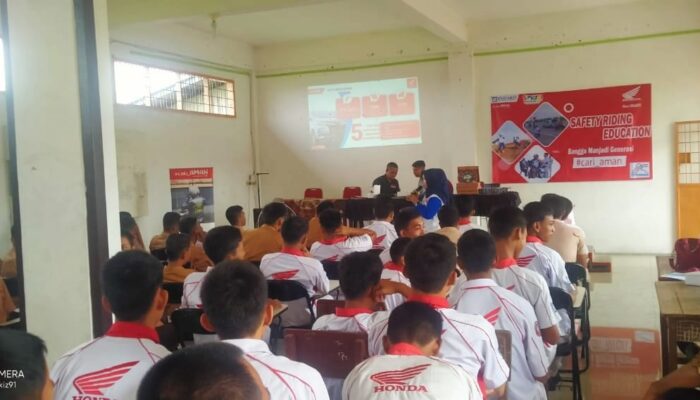 Honda Edukasi Safety Riding Pelajar Medan