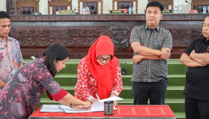 DPRD Setujui Ranperda PAPBD TA 2023 Jadi Perda P. Siantar