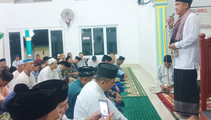 Banggalah Dengan Anak Yang Mau Shalat