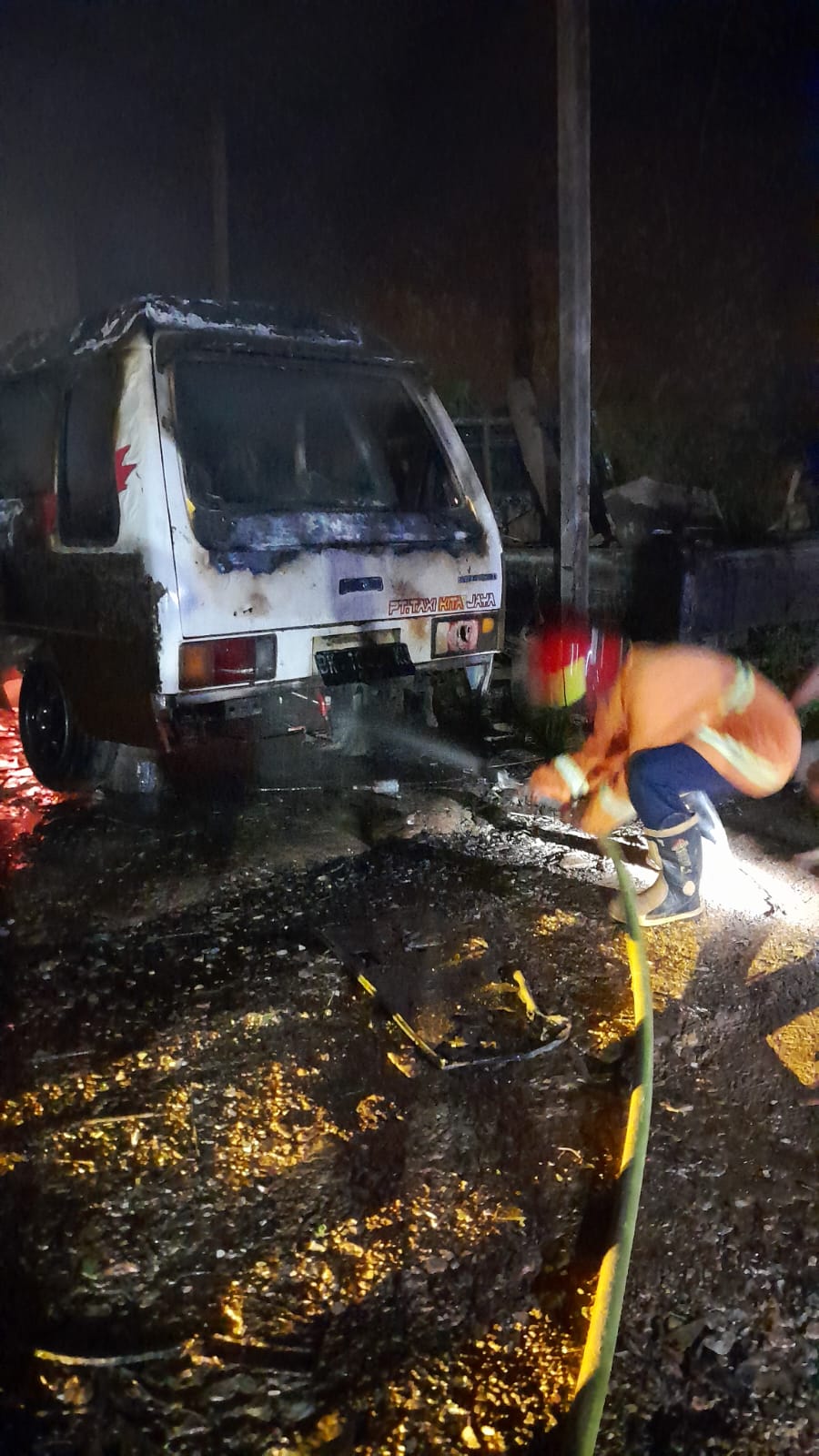 2 Rumah Dan 2 Mobil Musnah Terbakar