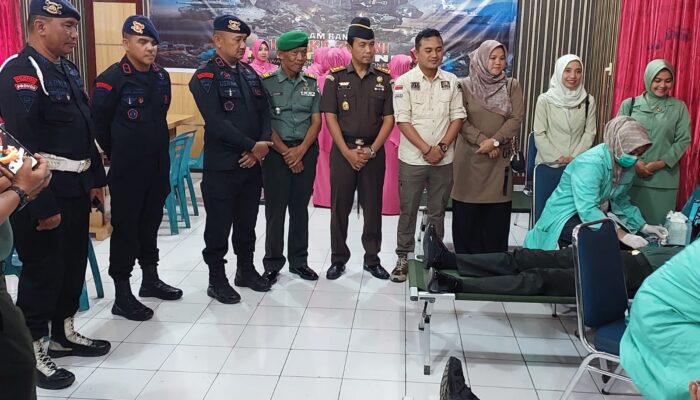 Polri Dan Brimob Ramaikan Donor Darah Di Kodim 0116 Nagan Raya