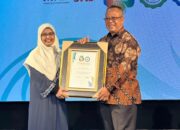 Arif Mujahidin Terima Lifetime Achievement Award Journalist Choice