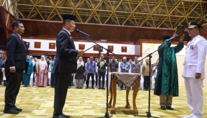 Pj Gubernur Lantik Pj Bupati Aceh Selatan, Ini Pesannya