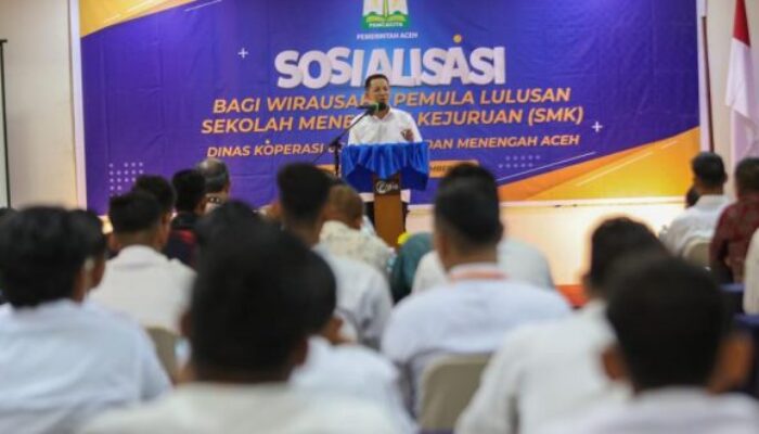 Pj Gubernur Bangga Dengan Alumni SMK Rekrut Naker Saat Usia Muda