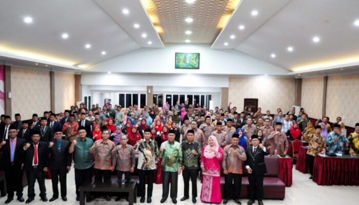 Kakanwil Kemenagsu Kukuhkan Pengurus Kelompok Kerja MAN Se Sumut