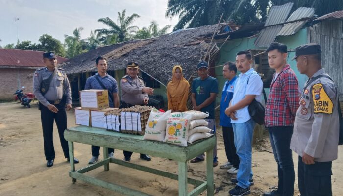 Kapolres Langkat Bantu Korban Angin Puting Beliung