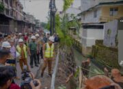 Atasi Banjir di 3 Wilayah, Pemko Medan Lebarkan Parit Emas Jalan Sampali