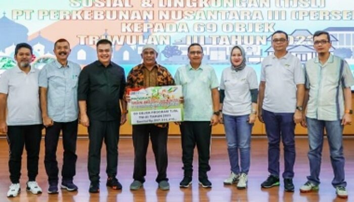 PTPN III Salurkan Dana Program TJSL Periode Triwulan III Tahun 2023