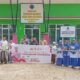 Polsek Sosa serahkan bantuan buku kepada santri di Ponpes Al Mustajabah Desa Hutaraja Lama, Kecamatan Sosa.(Waspada/Idaham Butar Butar/B)