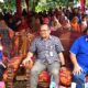 Anggota Komisi IX DPR RI dari Fraksi PAN Dr. H. Saleh Partaonan Daulay dan Kepala BPJamsostek Kantor Cabang Padangsidimpuan, Eris Aprianto (tengah) pada acara sosialisasi di Desa Purbatua, Padanglawas, Minggu (3/9) Waspada/ist.
