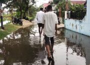 Pasang Purnama Rendam Pemukiman Warga