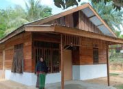 Warga Aceh Tamiang Terima Bantuan Rehab Rumah
