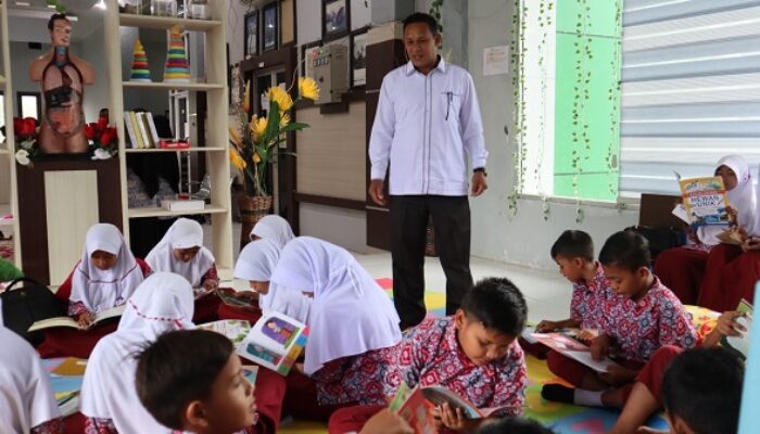 Siswa Diajak Kenali Perpustakaan Umum