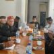 Ketua MAA Perwakilan Provinsi Jawa Barat Drs Teuku Zilmahram, MM Psi, saat temu ramah dengan Pengurus Lembaga MAA Kabupaten Aceh Singkil, Senin (11/9/2023) kemarin. WASPADA/Ariefh
