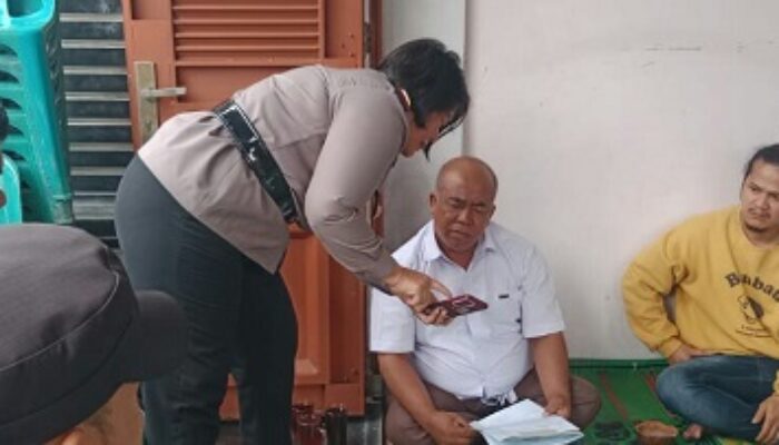 Polres P.Siantar Sambangi Rumah Warga Yang Berduka