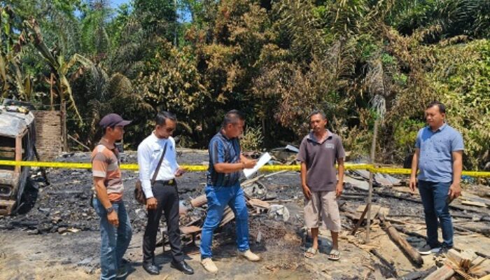 Satu Rumah Di Sei Tualang Musnah Terbakar