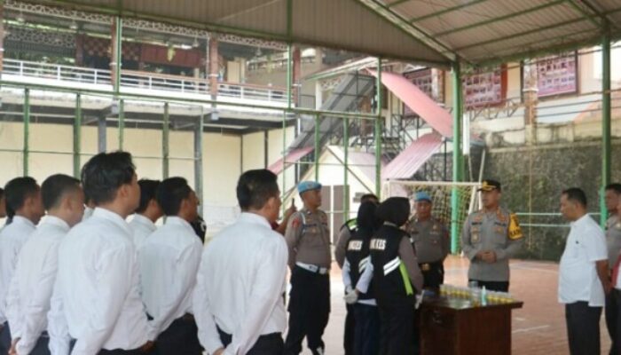 Polres Tapsel Tes Urine Personel