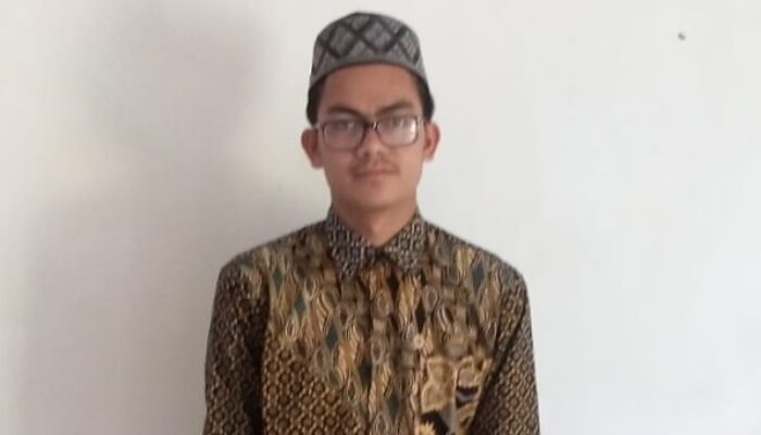 Ahmad Romadon, Anak Petani Berharap Bisa Melanjutkan Studi Ke Luar Negeri