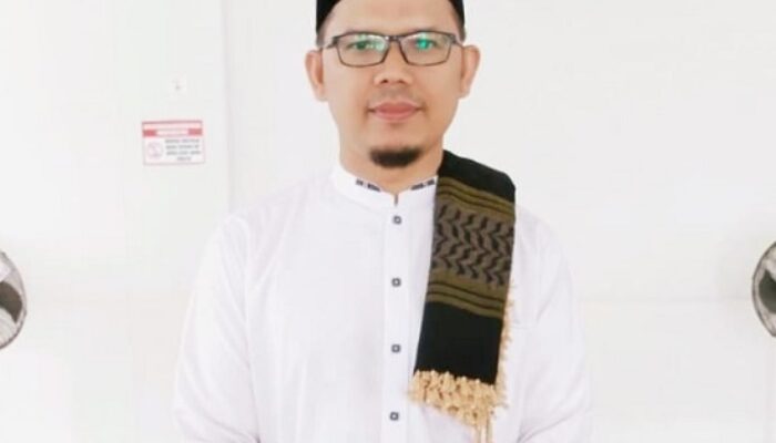 Ustaz Emi Yasir: Umat Islam Harus Pedomani Fatwa MUI Bermedsos