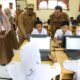 Penjabat Bupati Aceh Utara, Dr. Drs. Mahyuzar, M.Si, Senin (18/9) pagi bersama Kepala Dinas Pendidikan dan Kebudayaan Aceh Utara, H Jamaluddin Usman, S.Sos.,M.Pd memantau kegitan ANBK tahun 2023 di sejumlah sekolah di Aceh Utara. Waspada/Ist