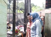 Atika Terpana Melihat 6 Rumah Warga Simangambat Hangus