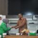 Rektor IAIN Langsa, Prof. Dr. Ismail Fahmi Arrauf Nasution, MA sata menyerahkan beasiswa Aceh Carong secara simbolis kepada 73 mahasiswa Institut Agama Islam Negeri (IAIN) Langsa di ruang rapat rektor, Rabu (20/9). Waspada/dede