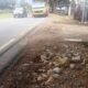 Proyek Air Bersih rusak berem jalan Nasional Kutacane terlihat dalam gambar. Waspada/Seh Muhammad Amin